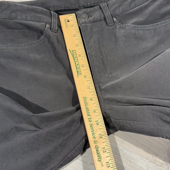 Lululemon‎ ABC Men Pants Size 32x33 Dark Gray Mid Rise Regular Fit Gusset - Picture 9 of 11